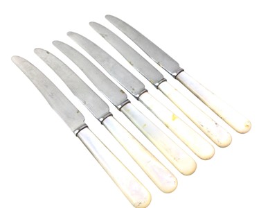 Lot 409 - GROUP OF SILVER PLATED AND STAINLESS STEEL CUTLERY