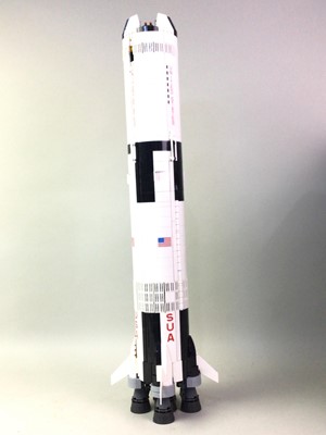 Lot 305 - LEGO NASA APOLLO SATURN V