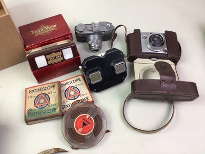 Lot 502 - POLAROID 230 CAMERA