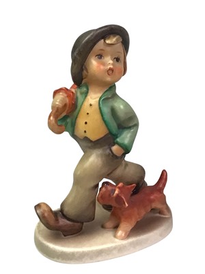 Lot 613 - GROUP OF HUMMEL FIGURES