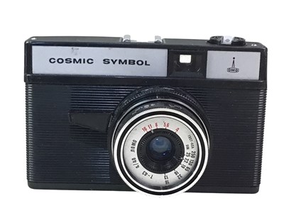 Lot 686 - COLLECTION OF CAMERAS