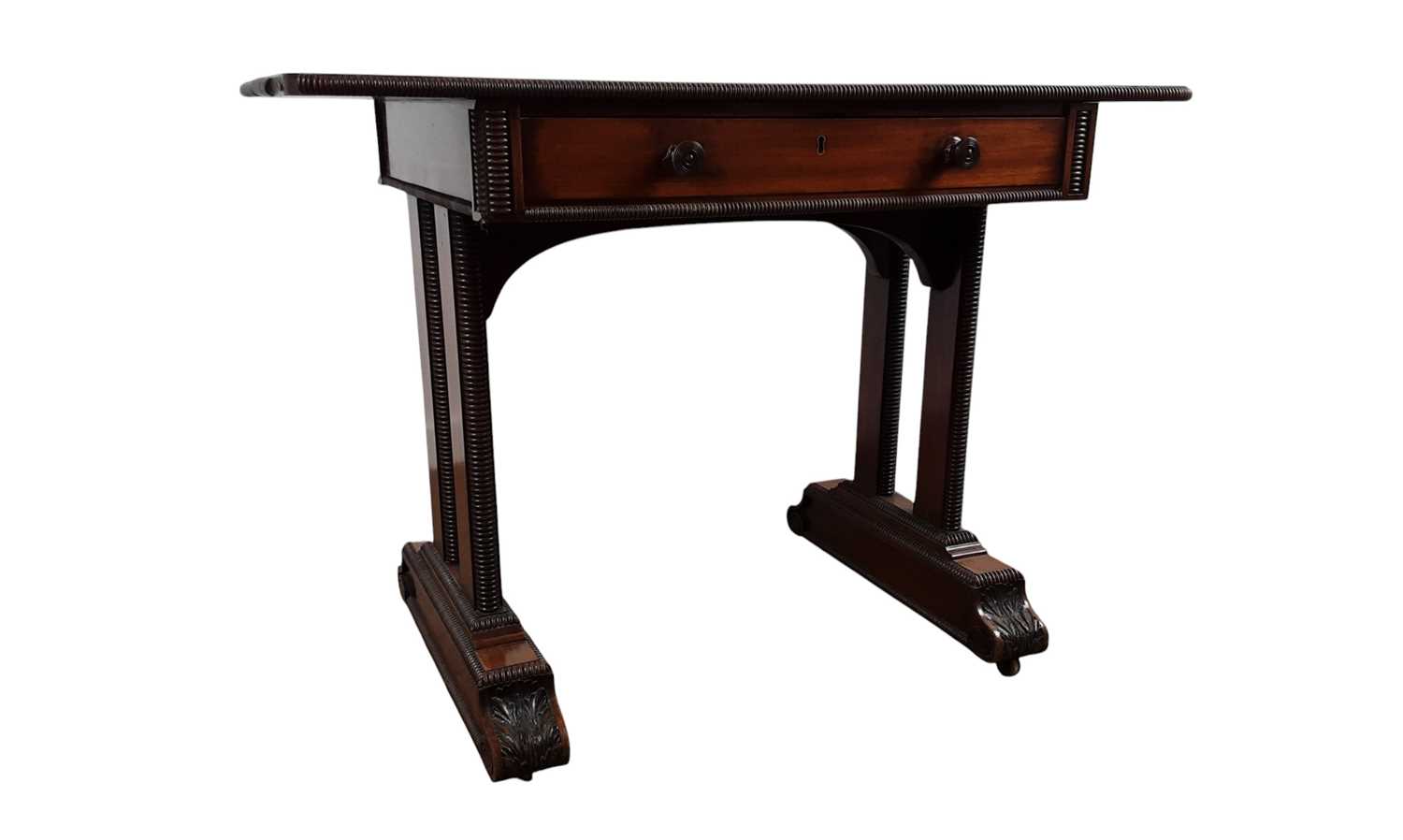 Lot 1280 - MAHOGANY TABLE