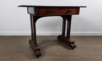 Lot 1280 - MAHOGANY TABLE
