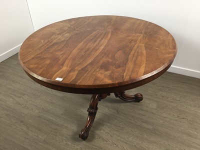 Lot 1281 - VICTORIAN ROSEWOOD SUPPER TABLE