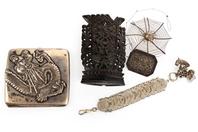 Lot 1611 - GROUP OF ASIAN ITEMS