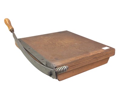 Lot 724 - VINTAGE WOODEN GUILLOTINE
