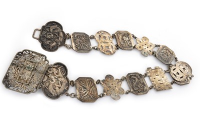 Lot 1615 - CHINESE BELT