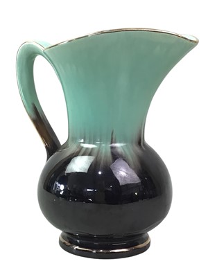 Lot 777 - GROUP OF CERAMICS AND GLASS