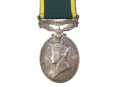 Lot 842 - GROUP OF WWII