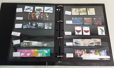 Lot 55 - COLLECTION OF LOOSE STAMPS AND STAMP ALBUMS