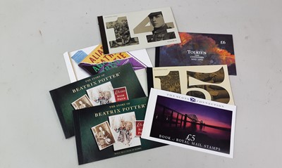 Lot 55 - COLLECTION OF LOOSE STAMPS AND STAMP ALBUMS