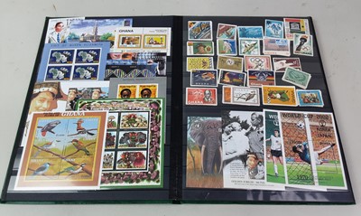 Lot 55 - COLLECTION OF LOOSE STAMPS AND STAMP ALBUMS