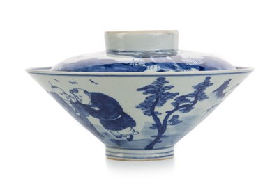 Lot 1639 - CHINESE BLUE AND WHITE LIDDED BOWL
