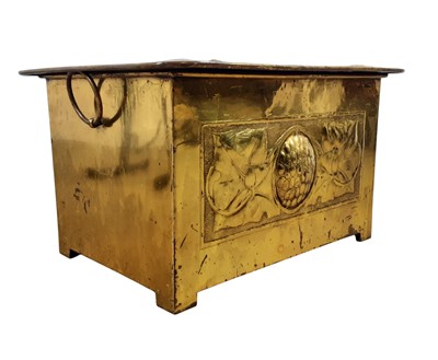 Lot 522 - ARTS & CRAFTS BRASS COAL/LOG BOX