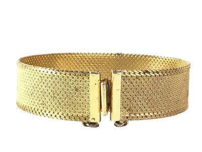 Lot 200 - COLLECTION OF COSTUME JEWELLERY