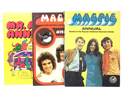 Lot 245 - COLLECTION OF ANNUALS