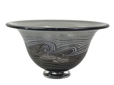 Lot 249 - SANDERS AND WALLACE GLASS BOWL