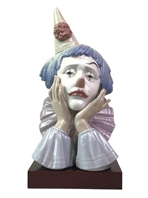 Lot 272 - LLADRO BUST