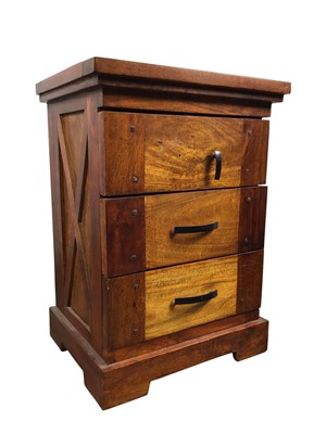 Lot 174 - HARDWOOD CHEST OF DRAWERS