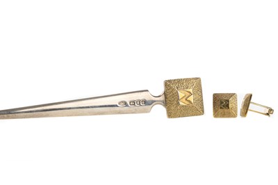 Lot 1132 - PAIR OF SILVER GILT CUFFLINKS