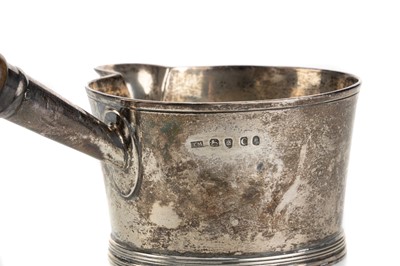 Lot 1134 - GEORGE III SILVER BRANDY WARMER