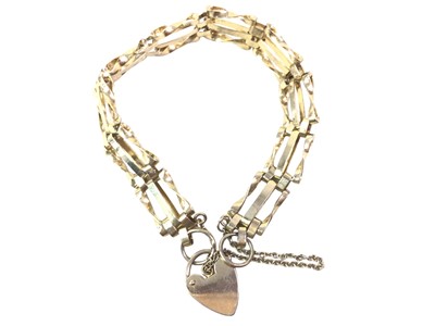 Lot 377 - GOLD BRACELET