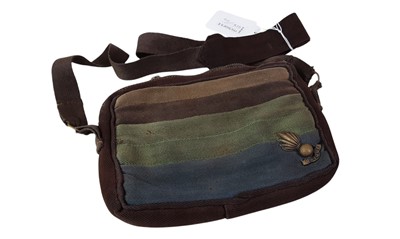 Lot 456 - MILITARY STYLE SHOULDER BAG