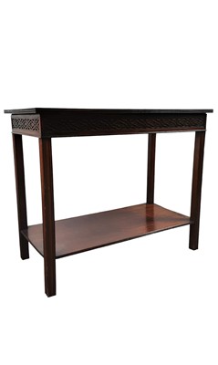 Lot 451 - MAHOGANY SIDE TABLE