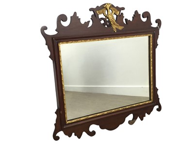 Lot 416 - CHIPPENDALE STYLE MAHOGANY AND PARCEL GILT WALL MIRROR