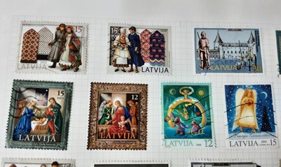 Lot 463 - GROUP OF STAMPS