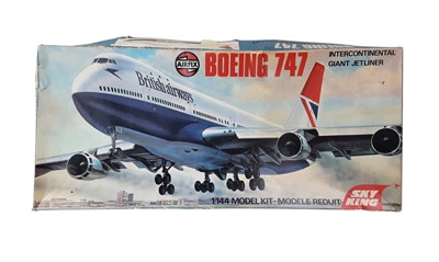 Lot 475 - GROUP OF TOYS