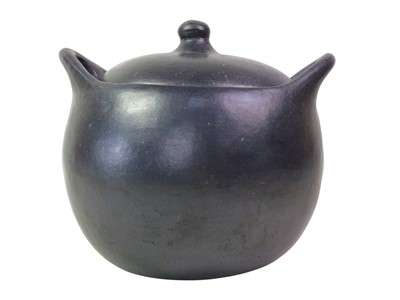 Lot 522 - GROUP OF COOKING POTS