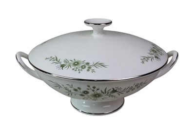 Lot 568 - WEDGWOOD PART TEA AND DINNER SERVICE