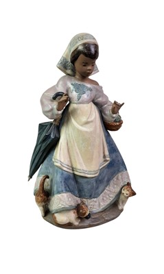 Lot 579 - COLLECTION OF LLADRO AND OTHER CERAMIC FIGURES