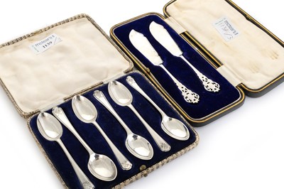 Lot 1139 - GROUP OF SILVER FLATWARE