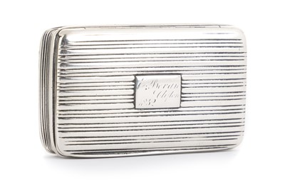 Lot 1142 - WILLIAM IV SILVER SNUFF BOX