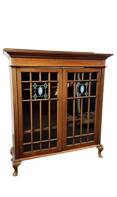 Lot 657 - GEORGE V MAHOGANY BOOKCASE