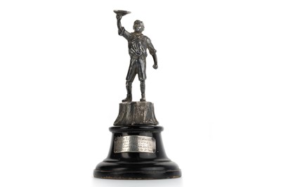 Lot 546 - SCULPTURE OF A BOY SCOUT