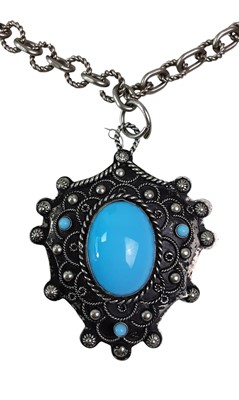 Lot 670 - COLLECTION OF COSTUME JEWELLERY