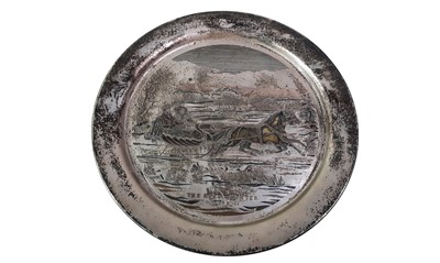 Lot 672 - THE DANBURY MINT CHRISTMAS 1972 DISH