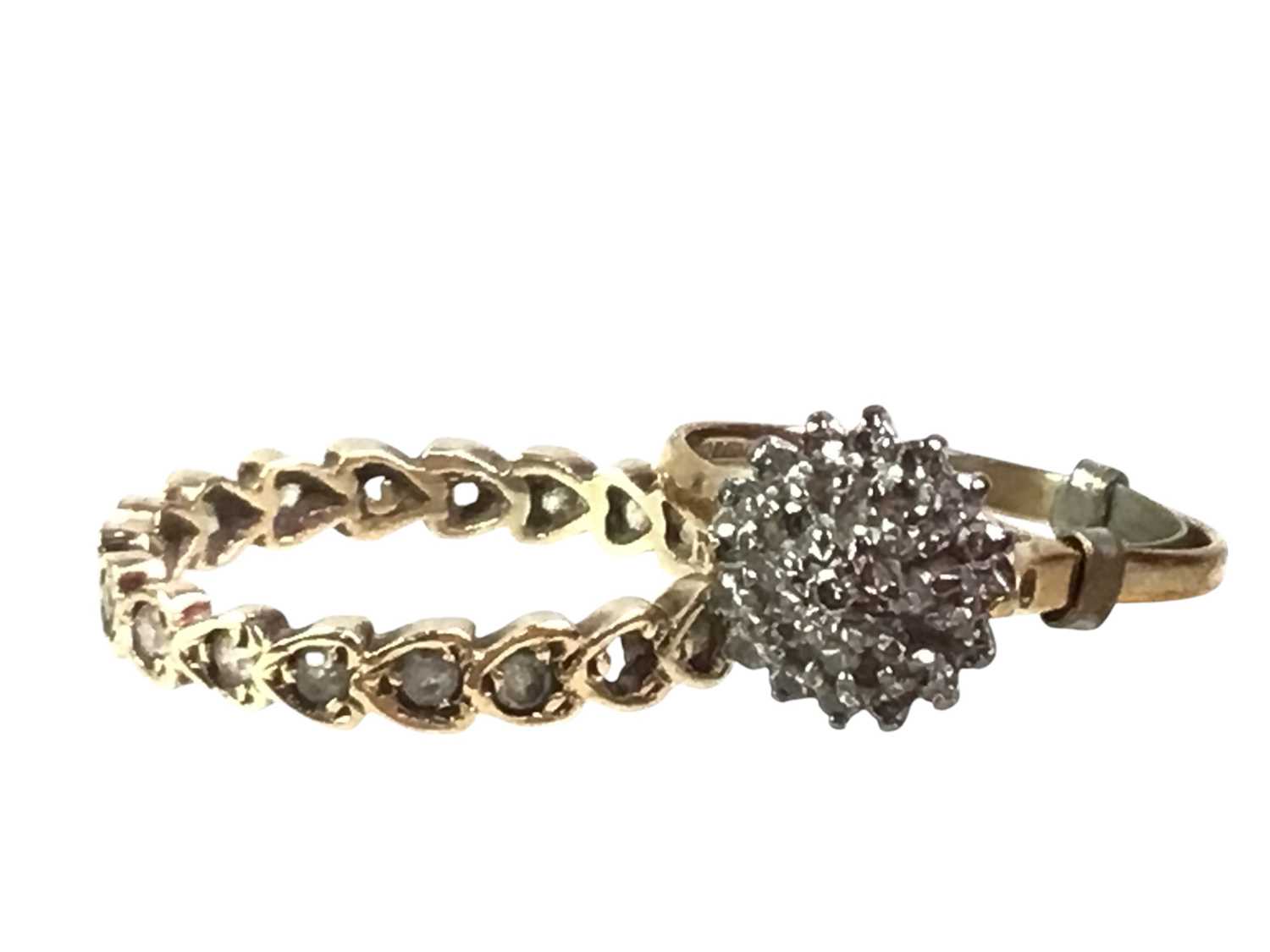 Lot 747 - DIAMOND CLUSTER RING AND GEM SET ETERNITY RING