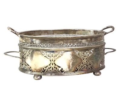 Lot 723 - GROUP OF SILVER PLATED ITEMS