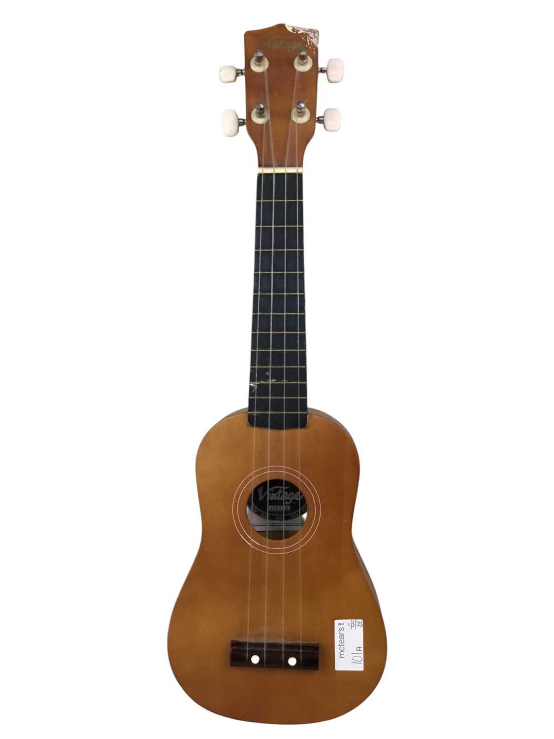 Lot 101 - VINTAGE UKULELE