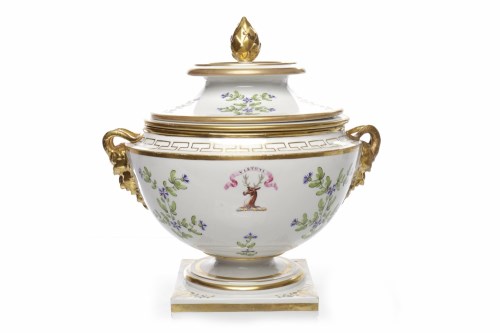 Lot 796 - WORCESTER BARR FLIGHT & BARR PERIOD TUREEN two...