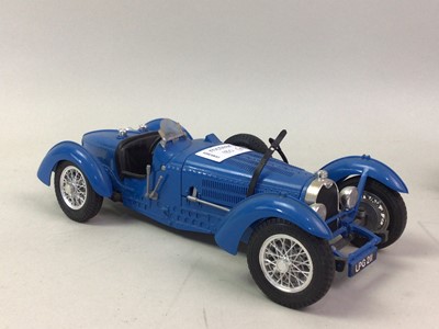 Lot 180 - TWO BURAGO 1/12 MODEL SPORTS CARS