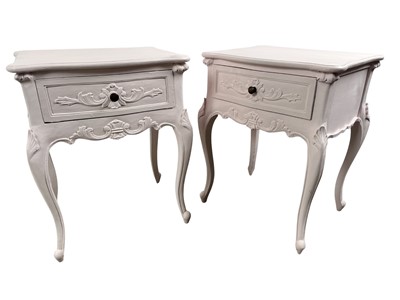 Lot 112 - PAIR OF BEDSIDE CABINETS