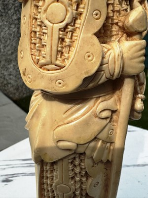 Lot 253 - CHINESE WARRIOR FIGURE
