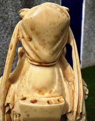 Lot 253 - CHINESE WARRIOR FIGURE