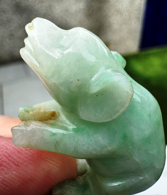 Lot 256 - CHINESE CARVED JADE ANIMAL FIGURE