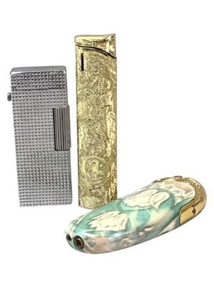 Lot 229 - GROUP OF LIGHTERS